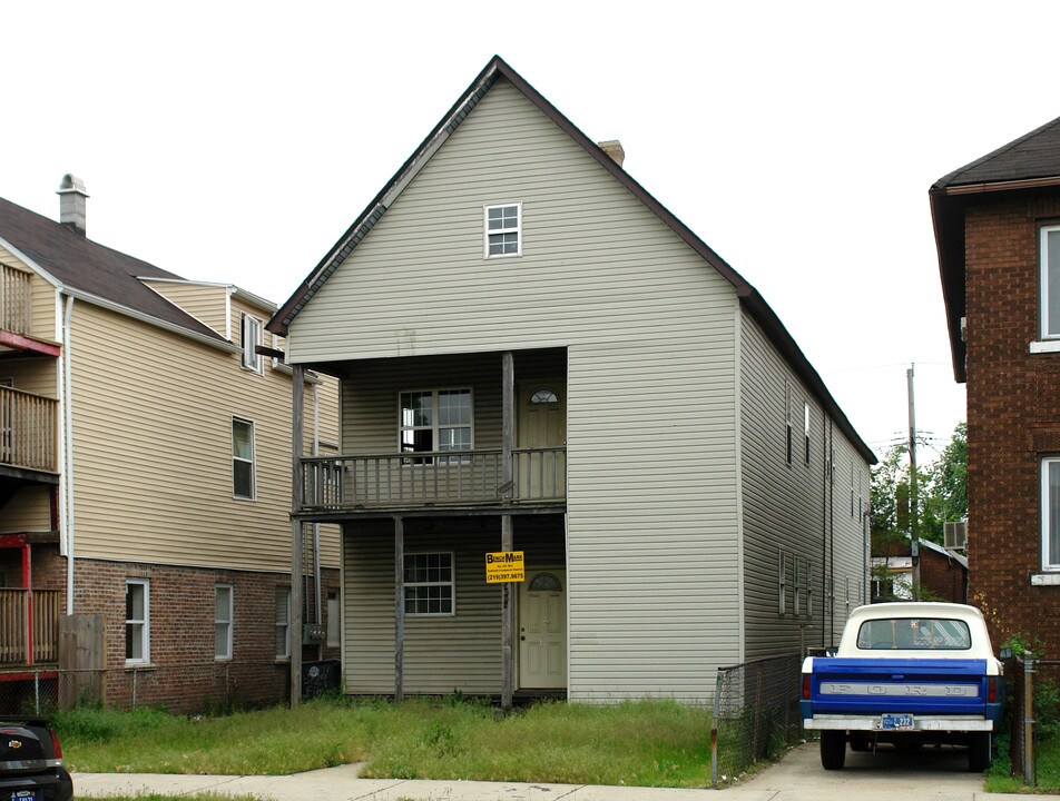 3722 S Deodar St in East Chicago, IN - Foto de edificio