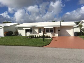 123 SW 13th St in Boynton Beach, FL - Building Photo