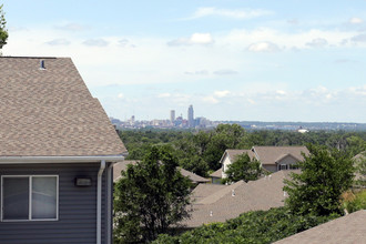 Highclere Apartments in Council Bluffs, IA - Building Photo - Building Photo