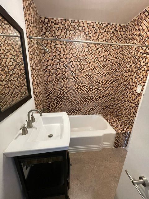 41 Thornton Ave in Los Angeles, CA - Building Photo - Building Photo