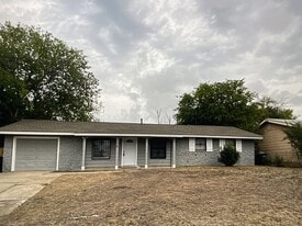 179 Shadow Valley Dr in San Antonio, TX - Building Photo