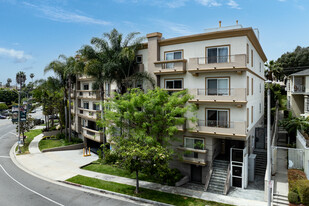 2101 S Beverly Glen Blvd Apartments