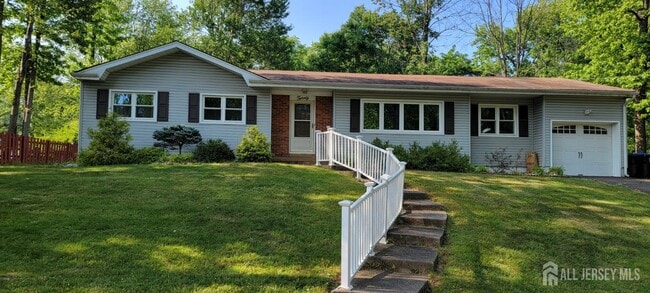 property at 20 Timber Rd