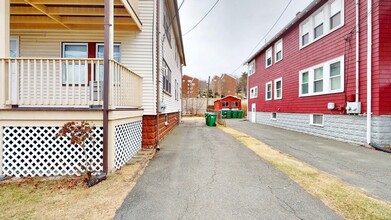 117 Burget Ave in Medford, MA - Building Photo - Building Photo