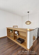 411 Monroe Pl in Hopkins, MN - Building Photo - Building Photo