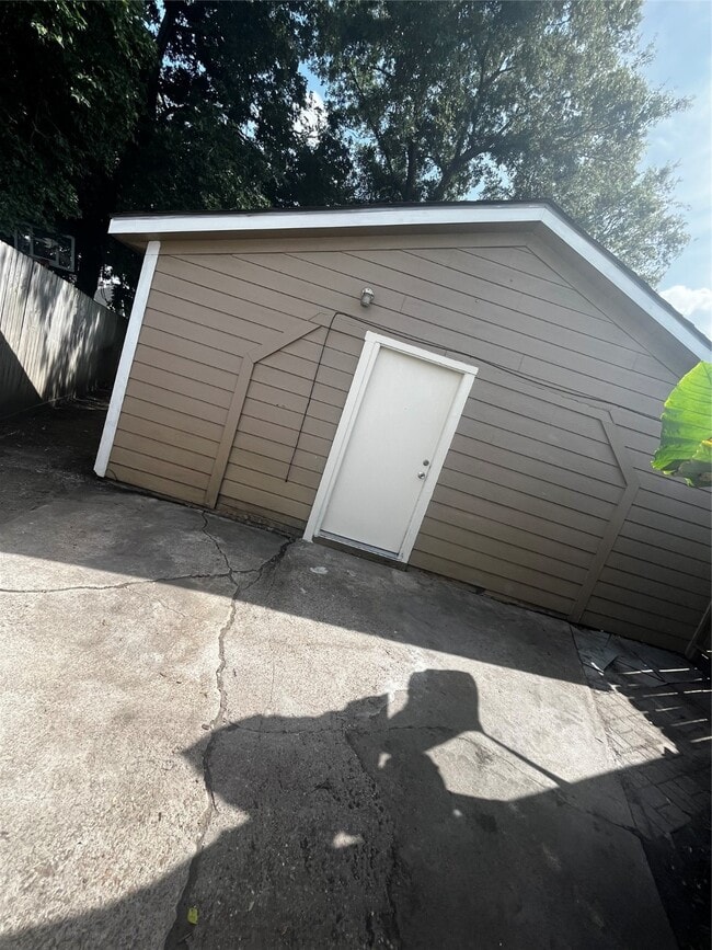 property at 1407 Lamesa Ave