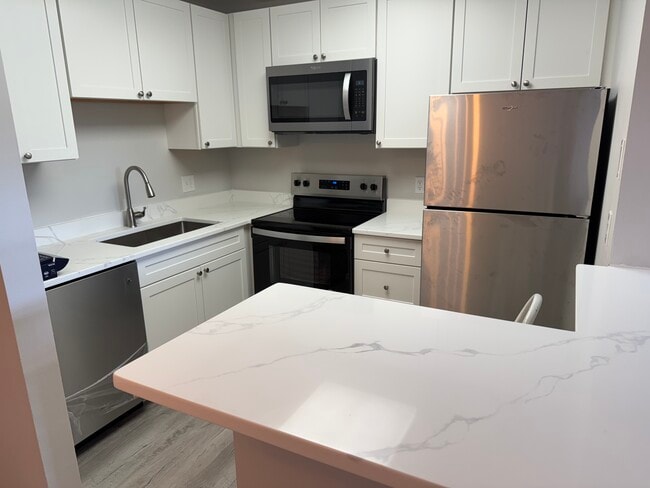 property at 12 Lake Vista Trl