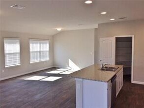 116 Cranbrook Ln in Hutto, TX - Building Photo - Building Photo