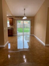 141 Clyde Ave in Longwood, FL - Foto de edificio - Building Photo