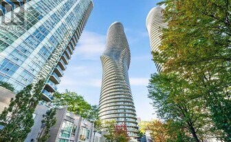 60 Absolute Ave in Mississauga, ON - Building Photo