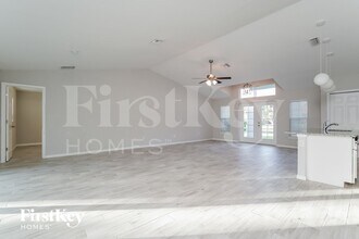 1021 SW 11th Ave in Cape Coral, FL - Building Photo - Building Photo