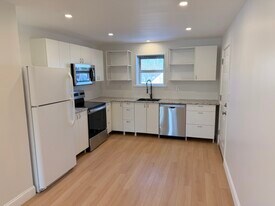 97-99 Roffee St in Barrington, RI - Building Photo