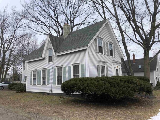 23 Garfield St in Exeter, NH - Building Photo - Building Photo