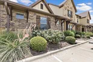 429 Baby Bear Dr in College Station, TX - Building Photo