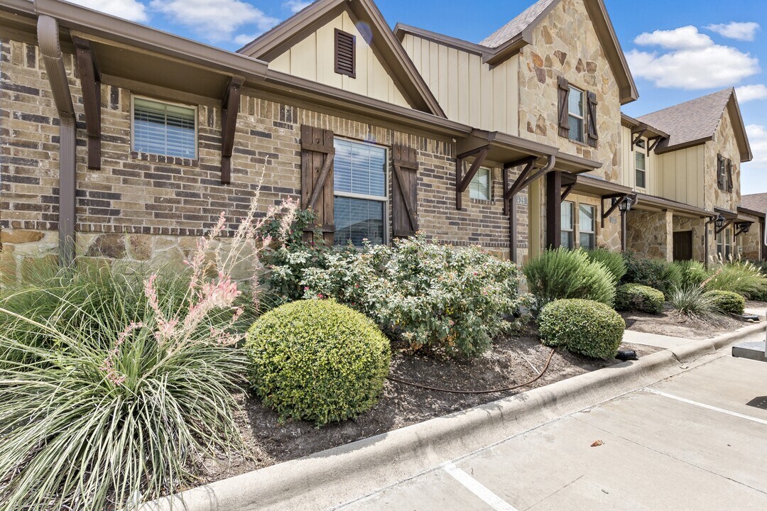 429 Baby Bear Dr in College Station, TX - Building Photo