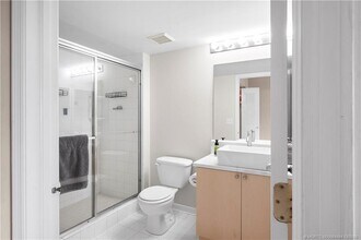 3674 NW Adriatic Ln in Jensen Beach, FL - Building Photo - Building Photo