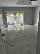13206 NW 8th Ter in Miami, FL - Building Photo - Building Photo