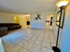 6105 NW 73rd Ave in Tamarac, FL - Building Photo - Building Photo