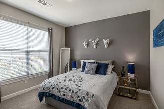 The Promenade Apartments at Pinnacle Hills in Rogers, AR - Foto de edificio - Interior Photo