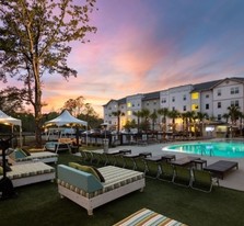 Channel Pierhouse in Hanahan, SC - Building Photo