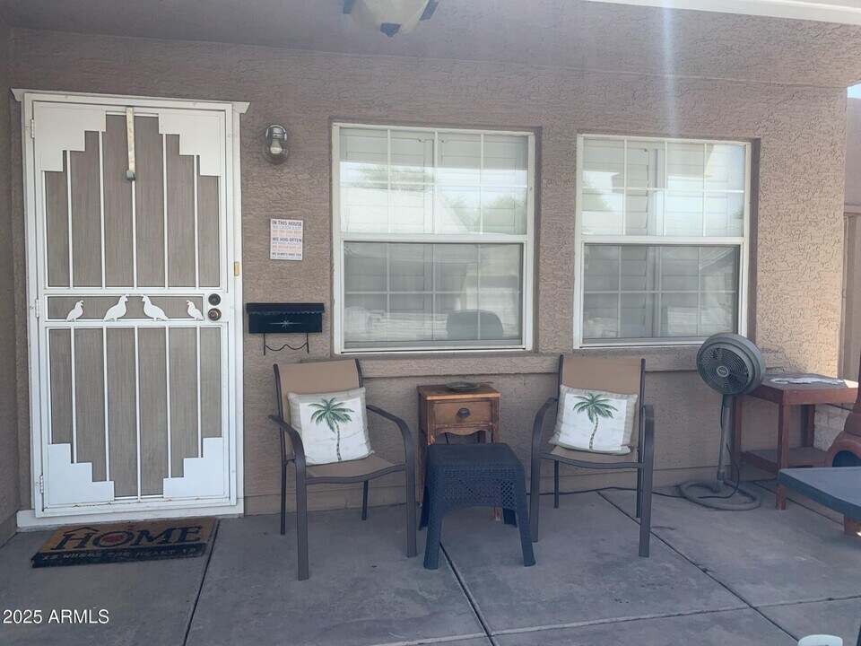 2929 E Broadway Rd in Mesa, AZ - Building Photo