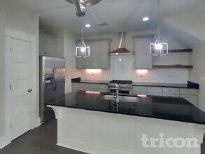 1242 Hillwood Private Cove in Nashville, TN - Building Photo - Building Photo