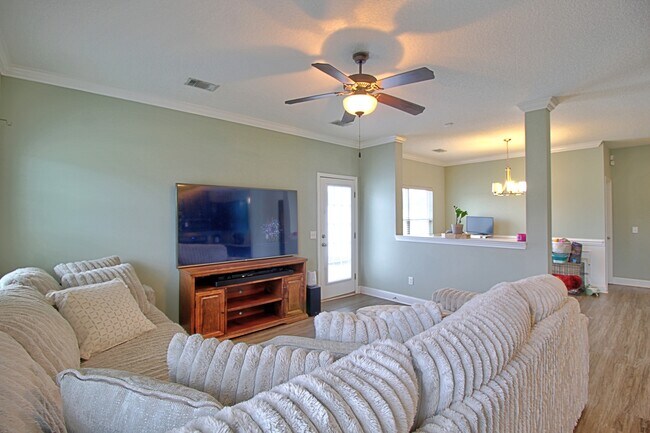 25 Wythe St in Hinesville, GA - Building Photo - Building Photo