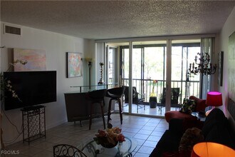 25806 Cockleshell Dr in Bonita Springs, FL - Building Photo - Building Photo