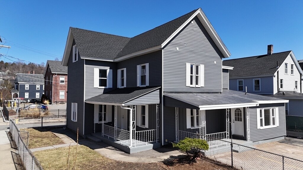 67 Day St in Fitchburg, MA - Building Photo