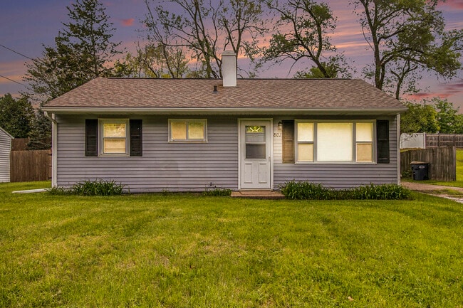 property at 801 Shumway Ave