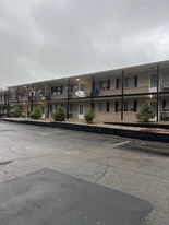 Manitou Lake Apartments in Lake Orion, MI - Building Photo