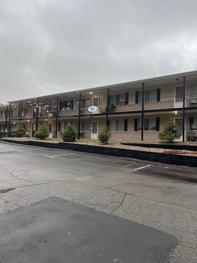Manitou Lake Apartments