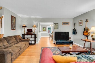 1040 Winsford Rd in Towson, MD - Building Photo - Building Photo