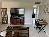 669 Burgundy N in Delray Beach, FL - Building Photo - Building Photo