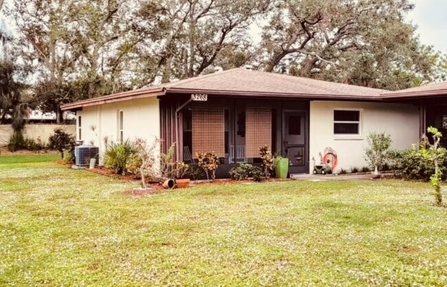 3268 Ramblewood Cir in Sarasota, FL - Building Photo - Building Photo