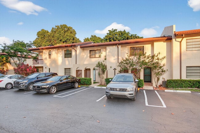 21682 Cypress Rd in Boca Raton, FL - Building Photo - Building Photo