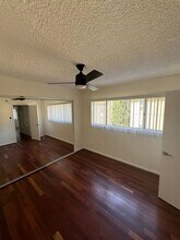1810 N Bronson Ave in Los Angeles, CA - Building Photo - Building Photo