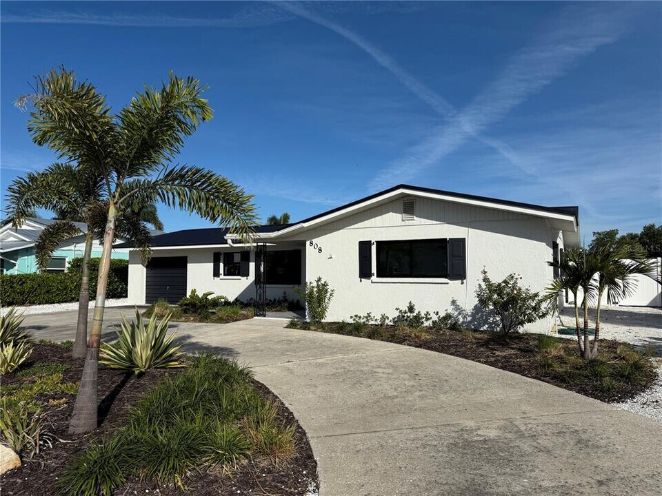 808 25th Ave W in Palmetto, FL - Building Photo