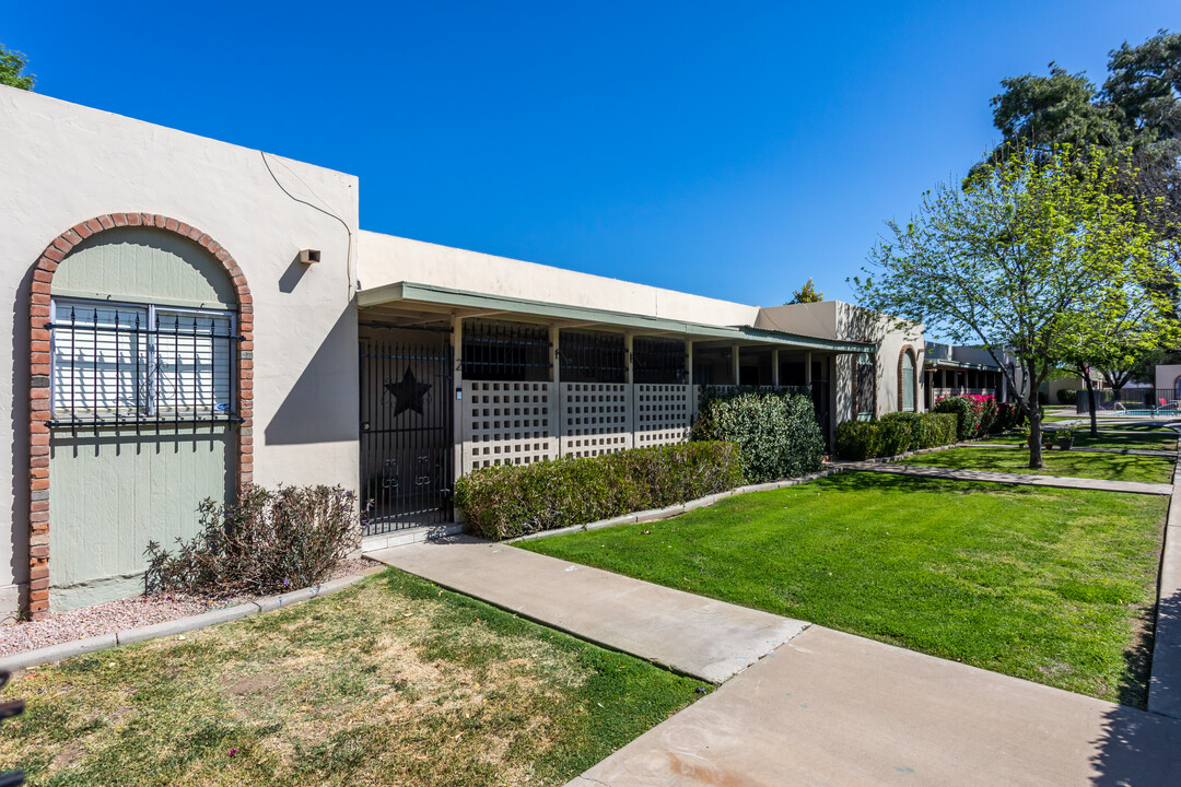 8145 N Central Ave in Phoenix, AZ - Building Photo