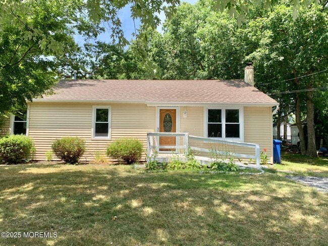property at 154 Atlantis Ave