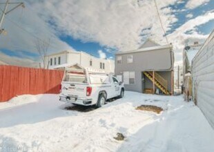 105 Hudson Ave, Unit APT 2 in Cohoes, NY - Building Photo - Building Photo