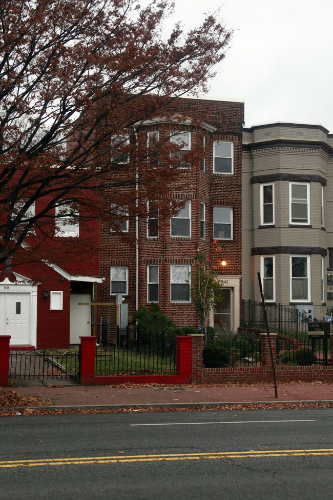 L'Elysee Residence in Washington, DC - Building Photo - Building Photo