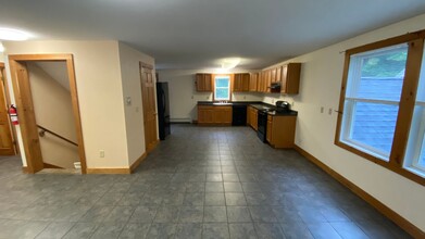 279 Mast Rd in Durham, NH - Building Photo - Building Photo