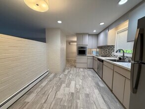 71 Eaton Rd in Framingham, MA - Building Photo - Building Photo