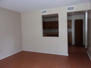 29360 Red Oak Rd in Livingston, LA - Building Photo - Building Photo