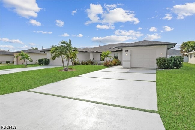 property at 1630 SW Santa Barbara Pl