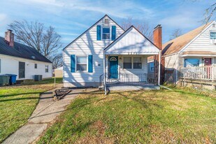 2273 Homestead Dr in Columbus, OH - Building Photo