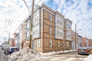 1714 S 4th St, Unit 2R in Philadelphia, PA - Building Photo