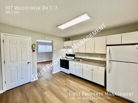 307 Woodcreek Rd in Rossville, GA - Building Photo