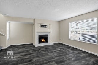 1645 W Baseline Rd in Mesa, AZ - Foto de edificio - Building Photo